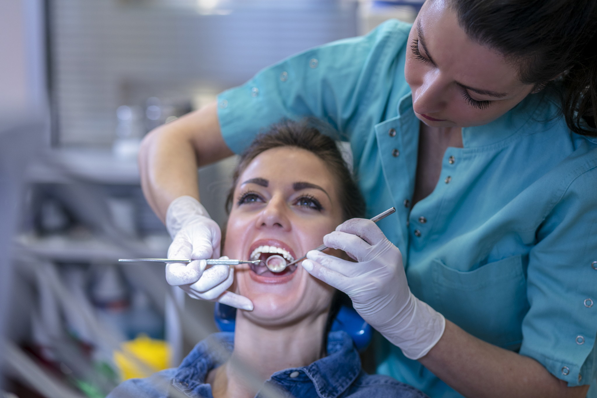 口腔工艺技术专业介绍 - 口腔修复与美容工艺人才培养