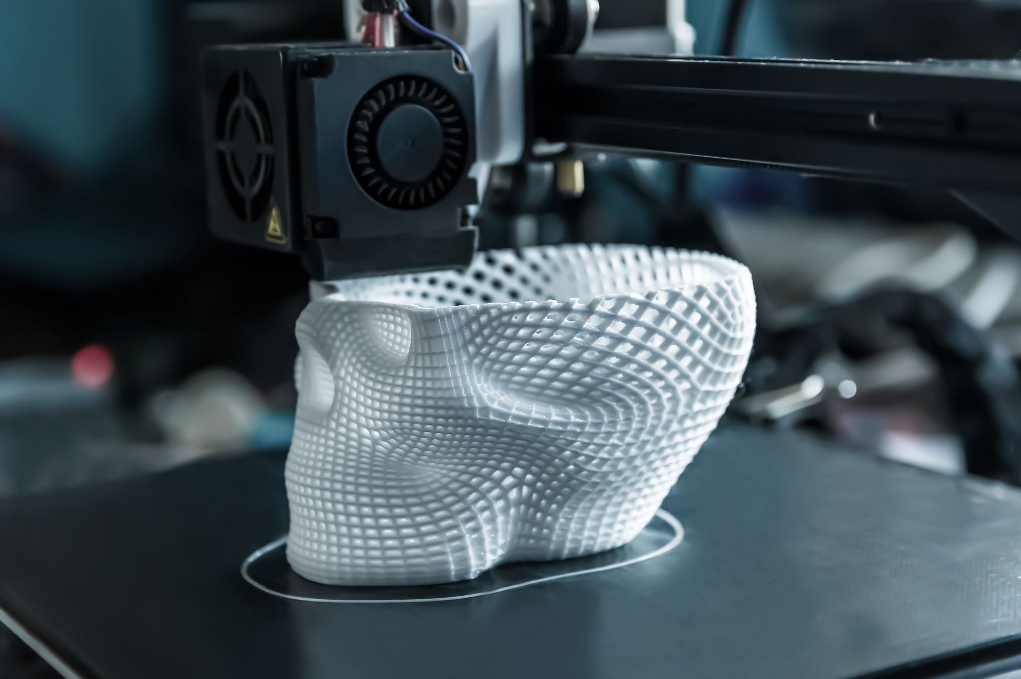 3D打印和高能束加工：两种不同的制造方法