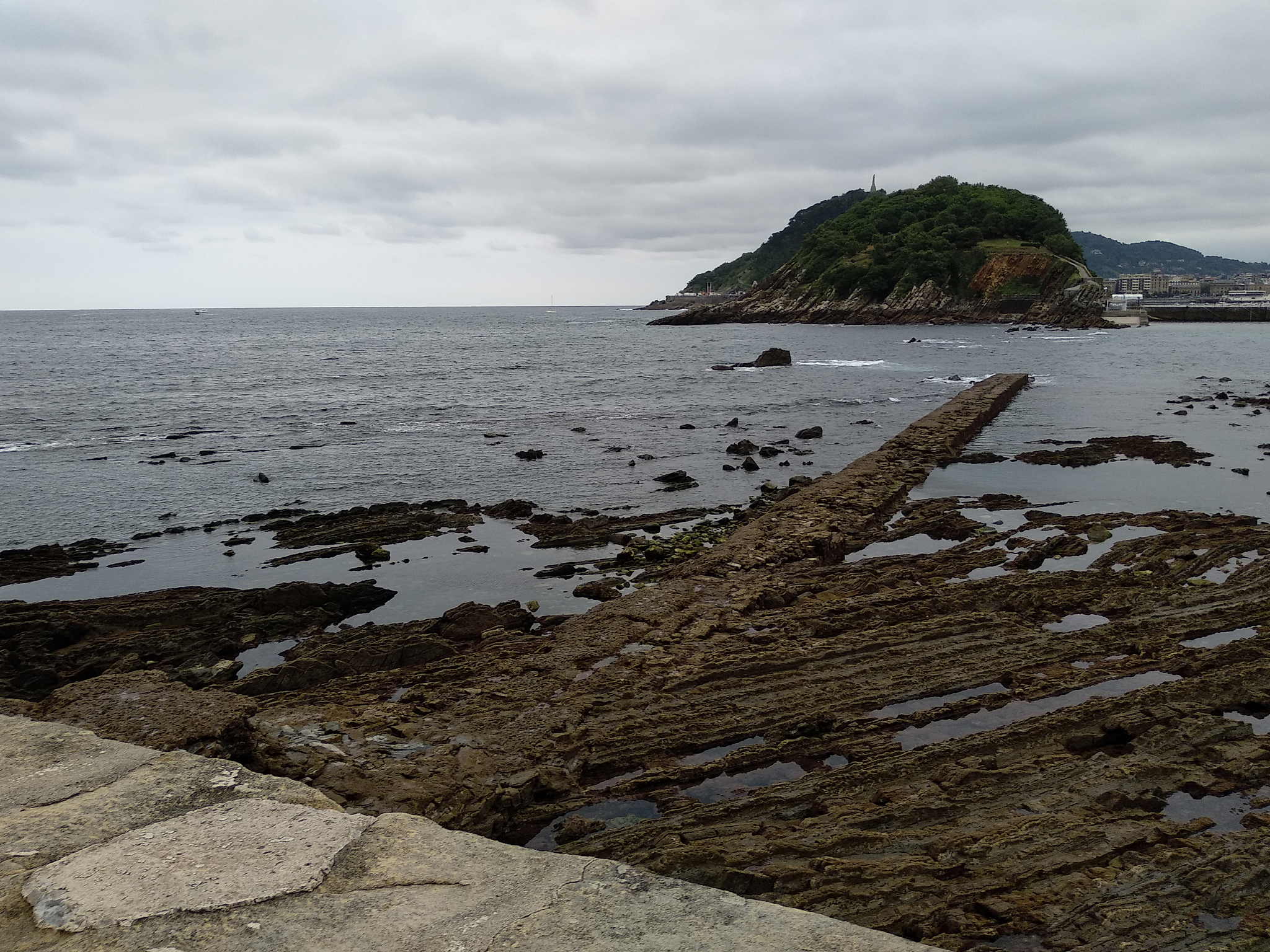 东极岛海域深度解析：平均水深、最深处及影响