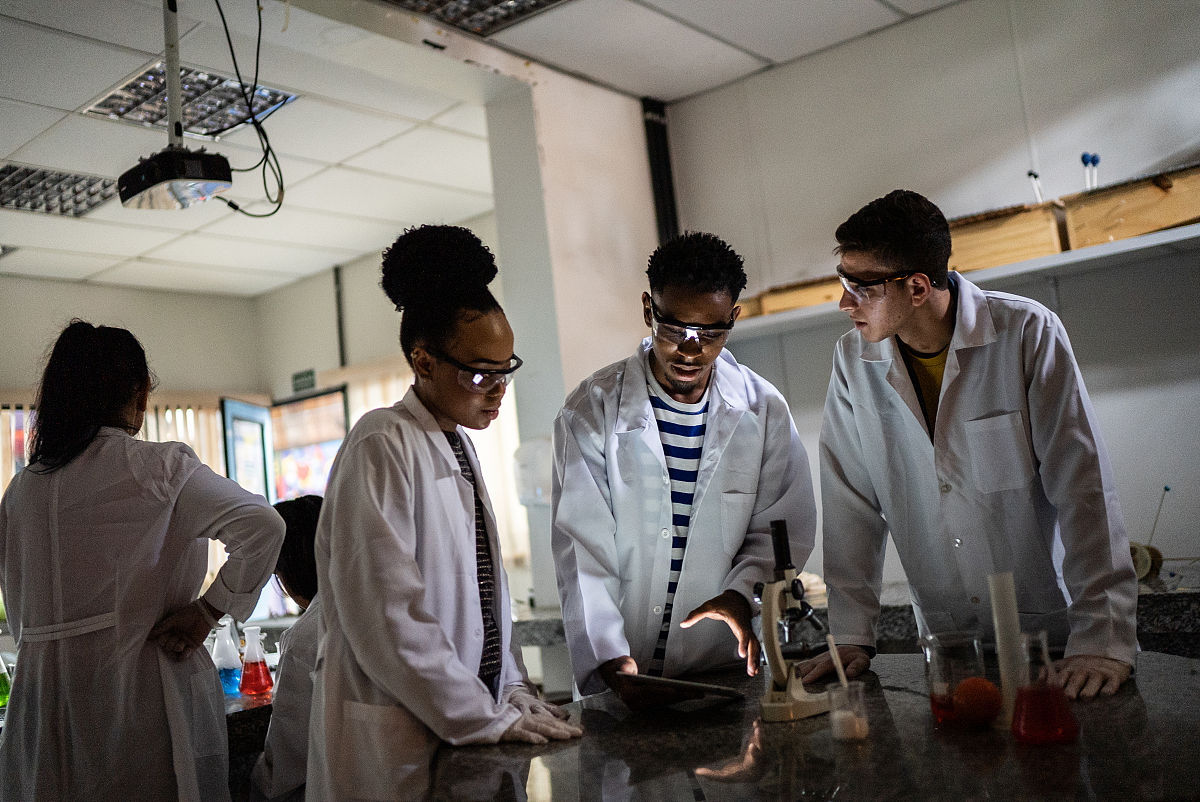 学生在实验室实习的感悟1000字