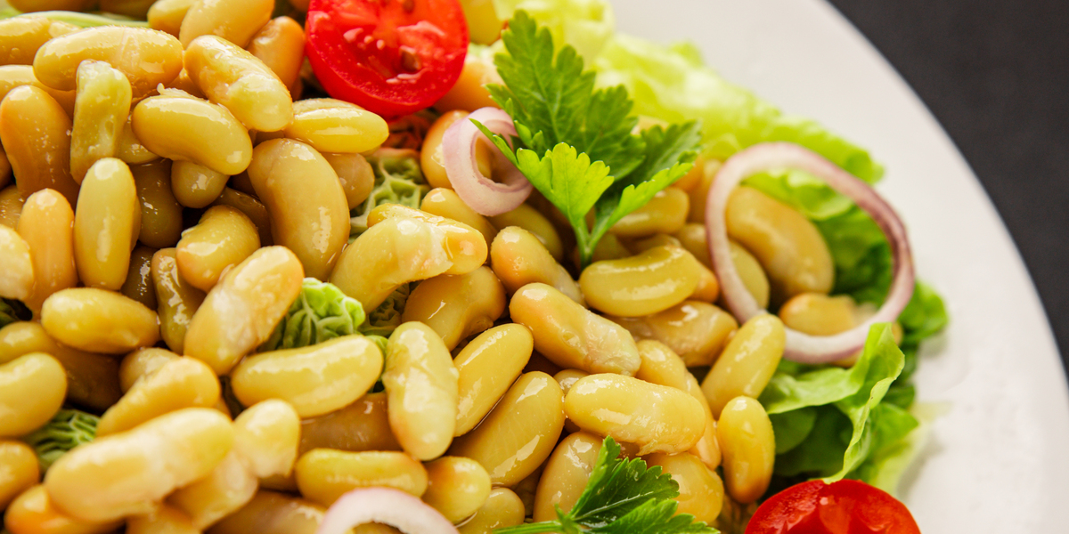 凉拌泡菜花生米：美味韩国小吃，简单易做