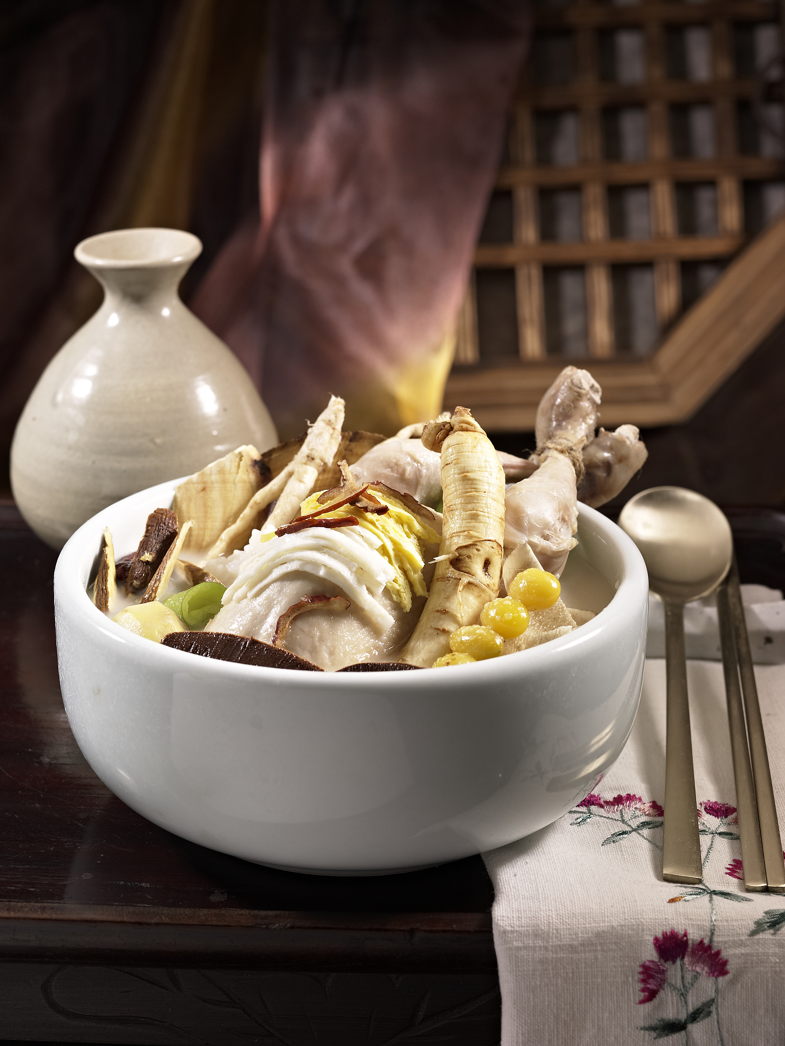 鸡内金：饭前还是饭后吃？最佳服用时间解析