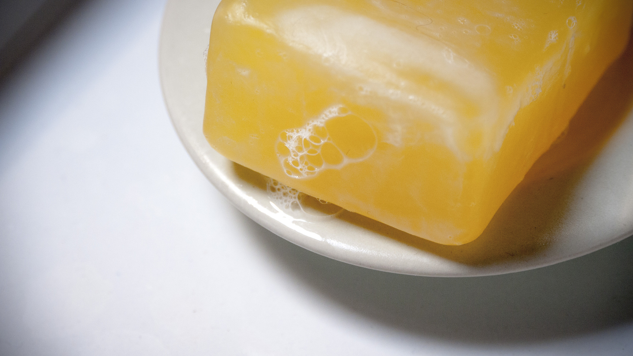 肥皂中有氢氧化钠吗？