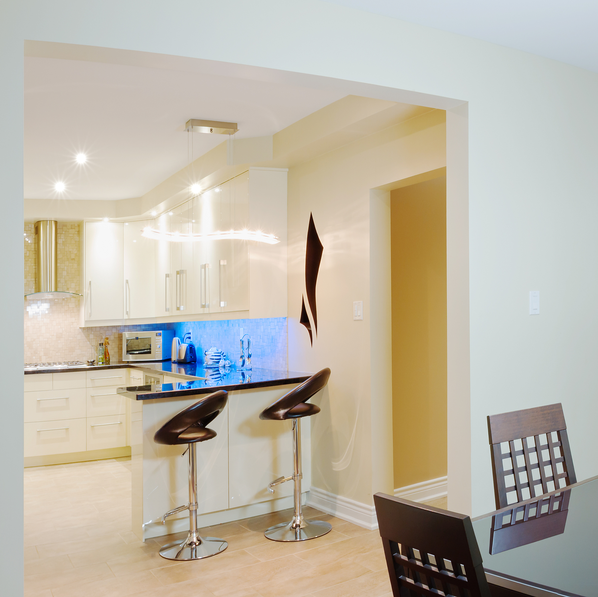 贵州省商业学校中专室内装潢设计专业怎么样？