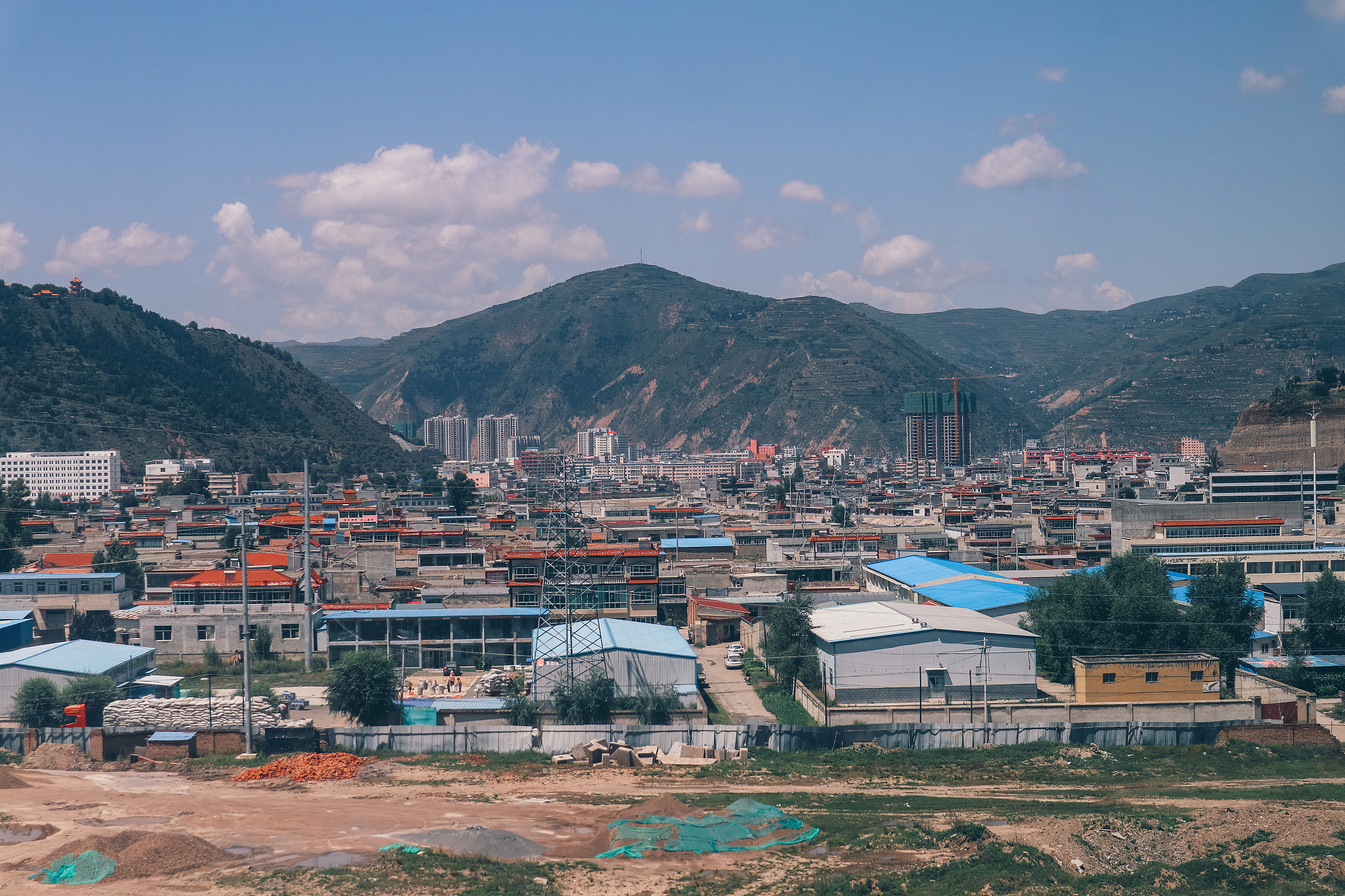 兰渝铁路沿线风光