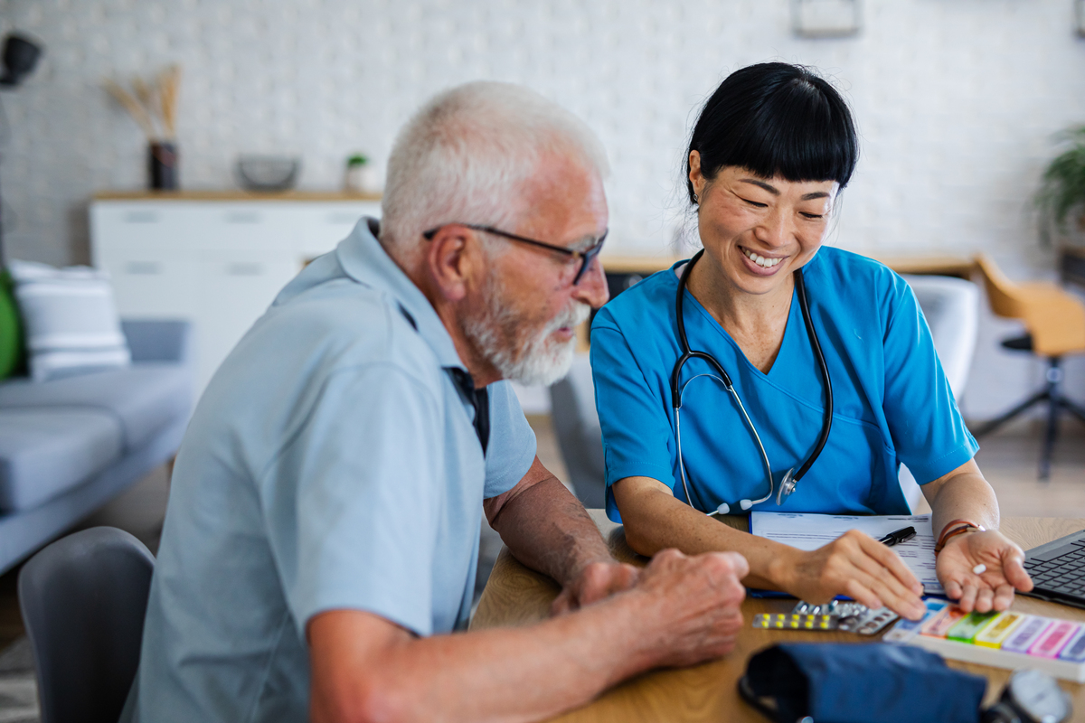 重庆市卫生技工学校智能养老服务专业课程设置：培养智能养老服务人才