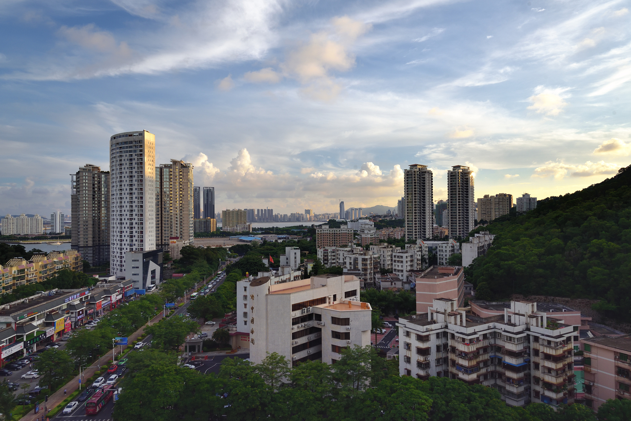 zhuhai jiuzhou bay city skyline