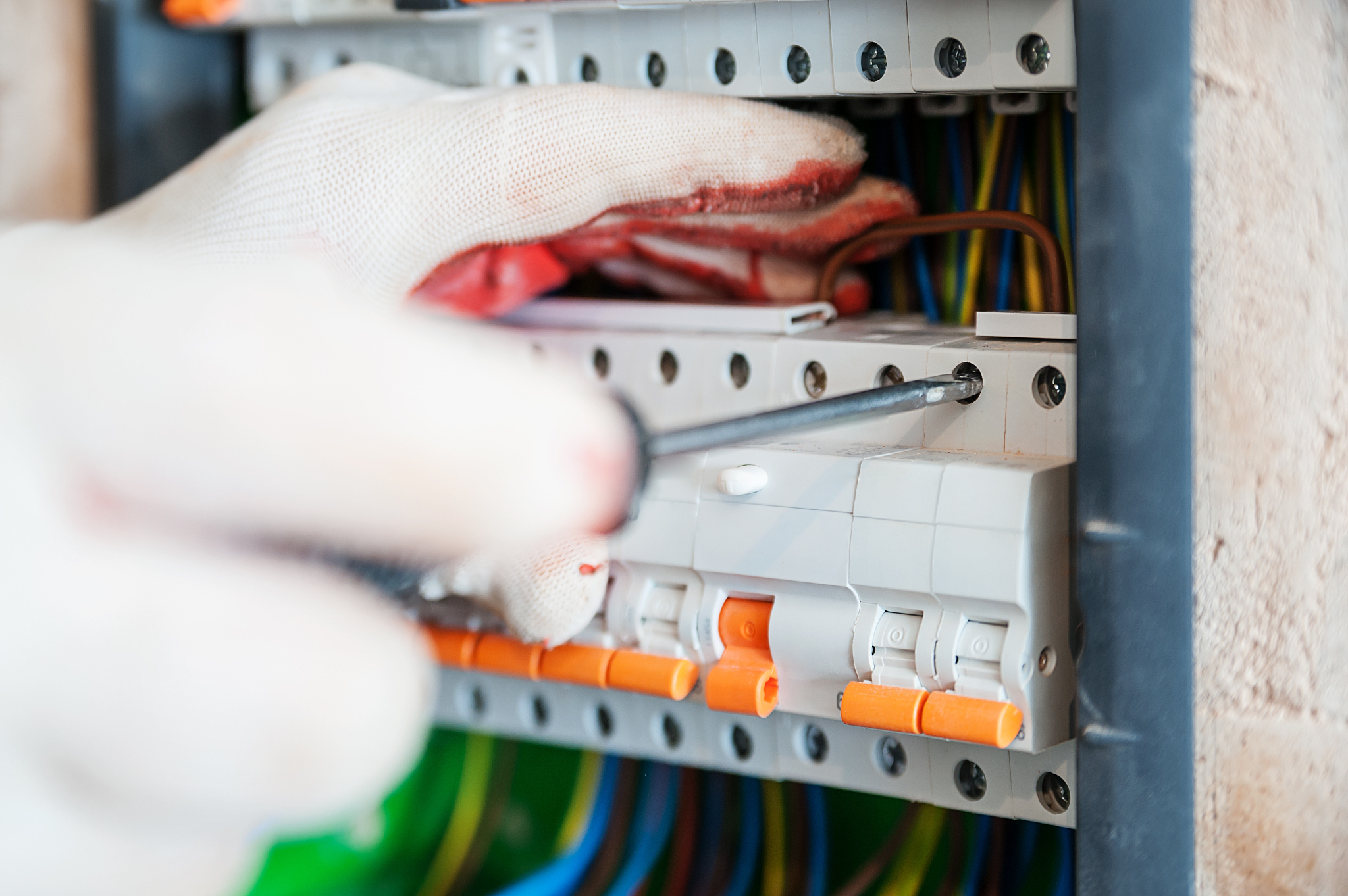 公牛插座如何接线