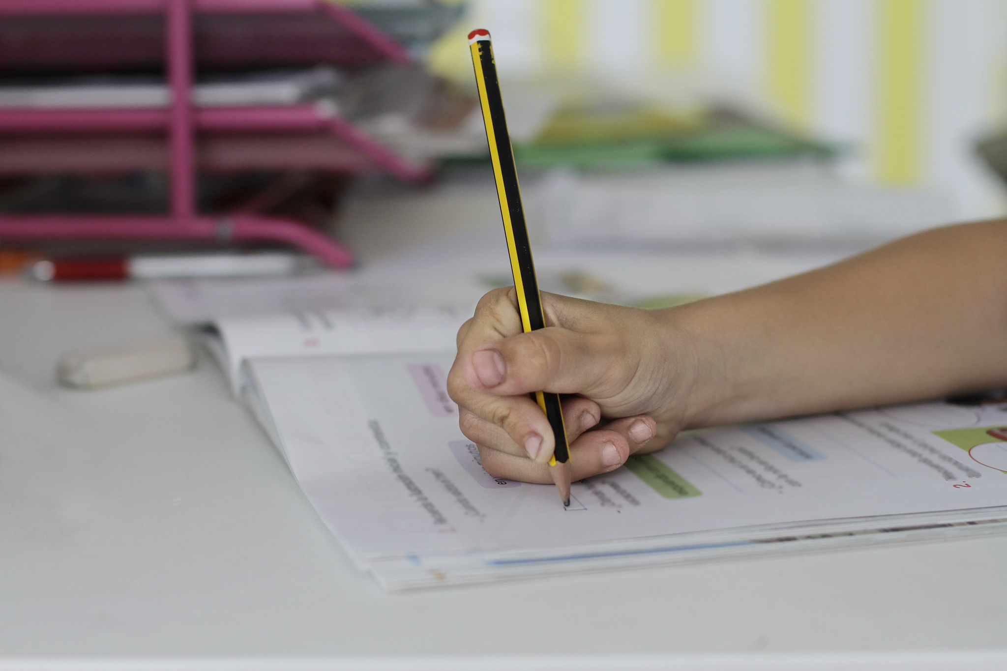 让小学生书写工整的办法