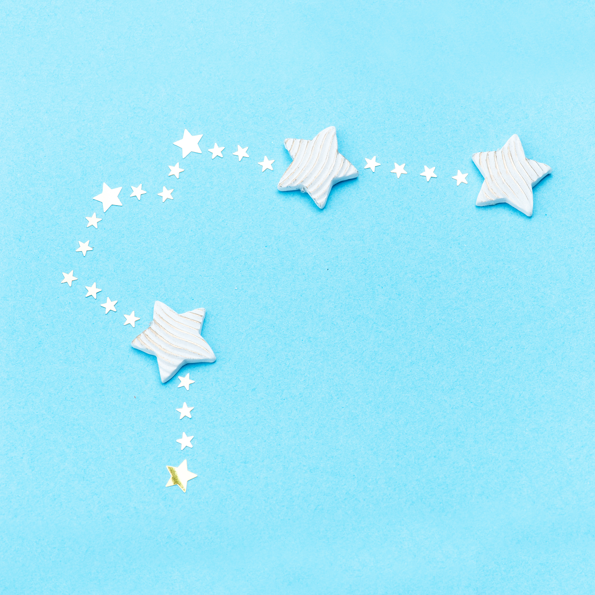 扮演一名星座自媒体博主根据标题内容写出一篇8000字的短视频原创文案并根据文案写一条30字的短视频原创标题要求文案可读性强且详细点解说在文案最后总结一段自己的看法在文案开头自我介绍大家好欢迎来到啊将的日记。喜欢的朋友麻烦帮忙点个赞我们接着往下聊。：再强大也不爱炫耀自己的星座