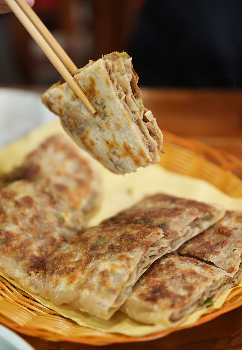 瘦肉丸 葱香鲜肉烧饼 50字好评