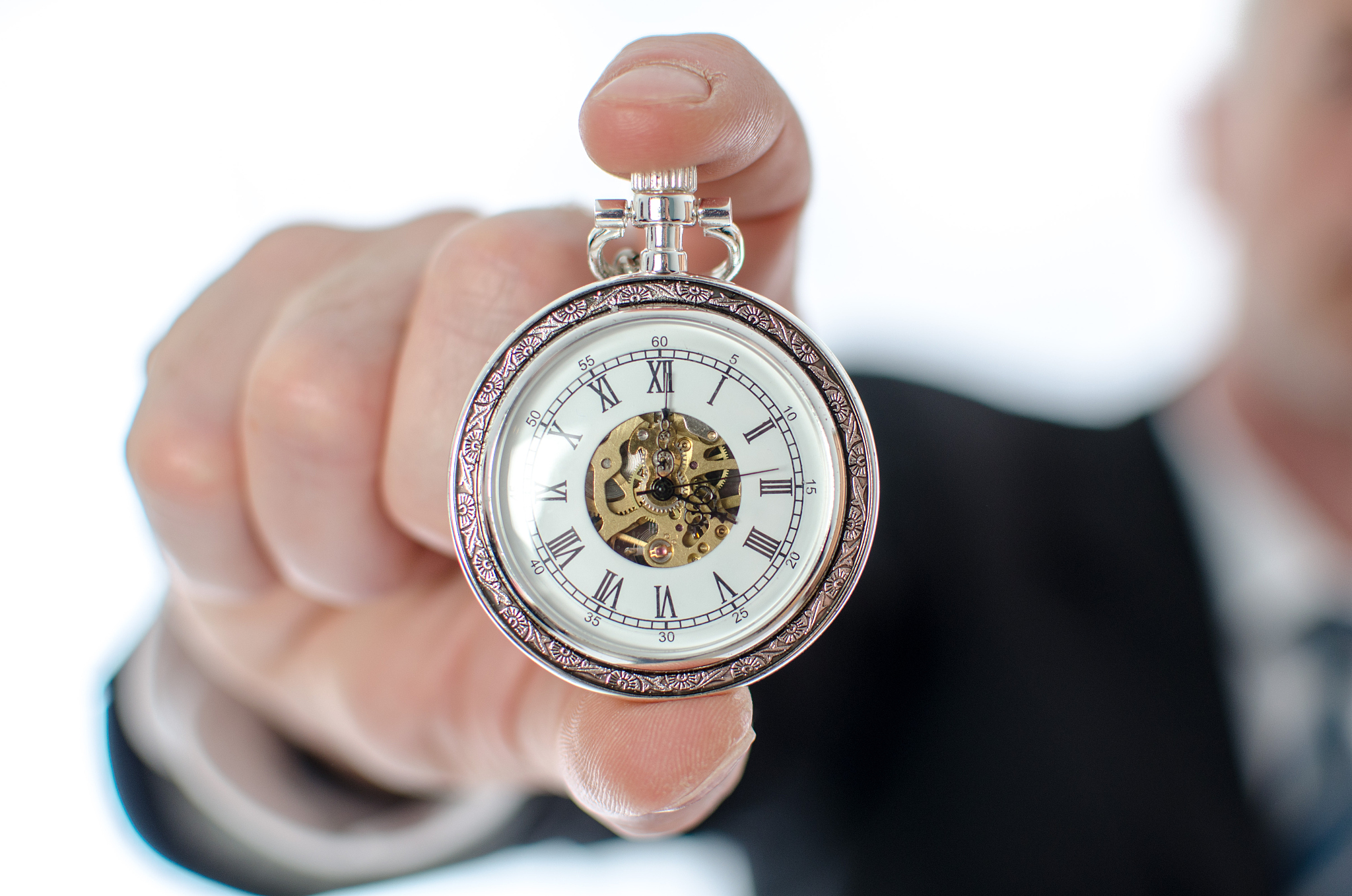 应该在周末哪个时间段给别人发信息