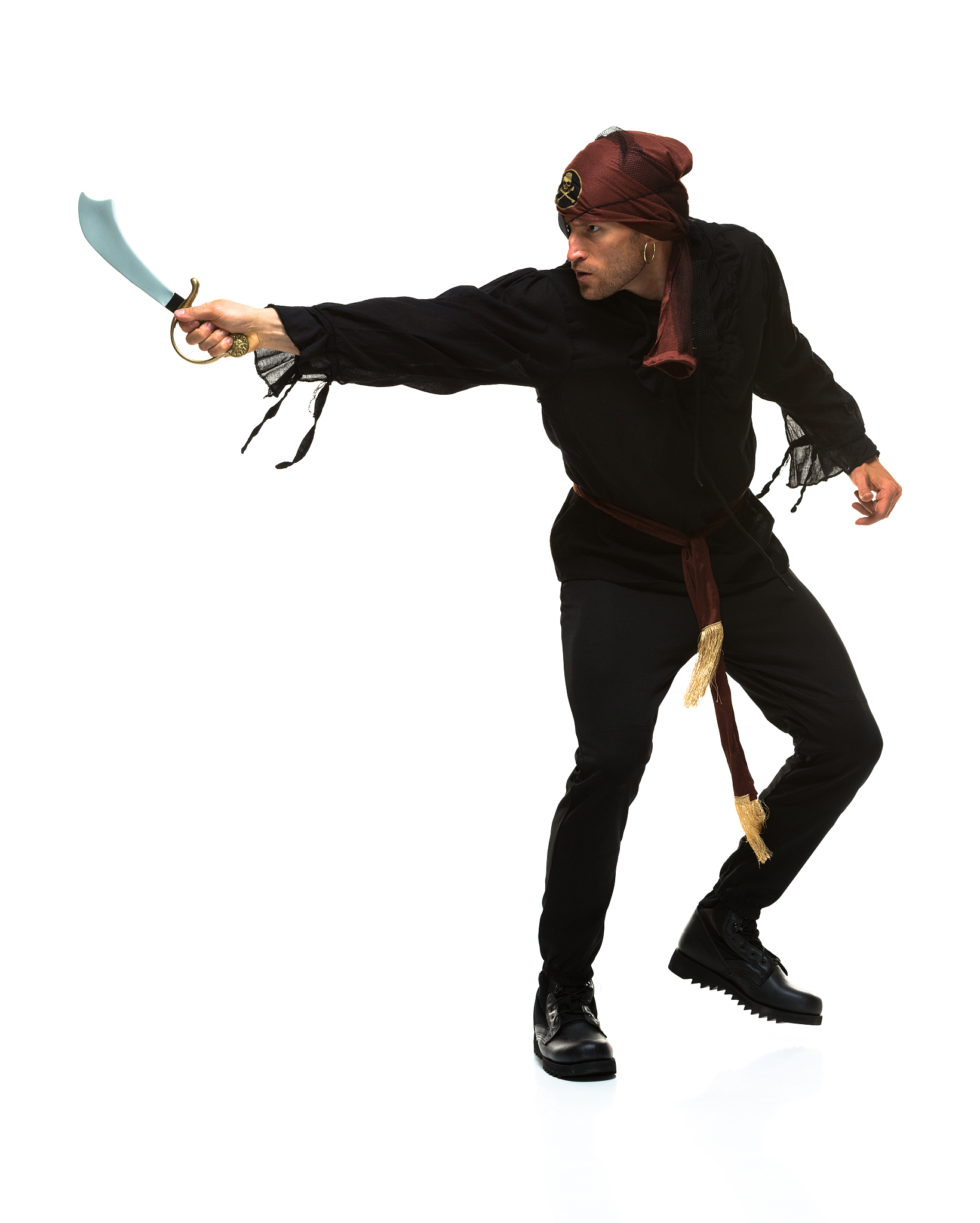 海盗难题：策略、权力与利益分配的博弈 - 深入解析与感悟