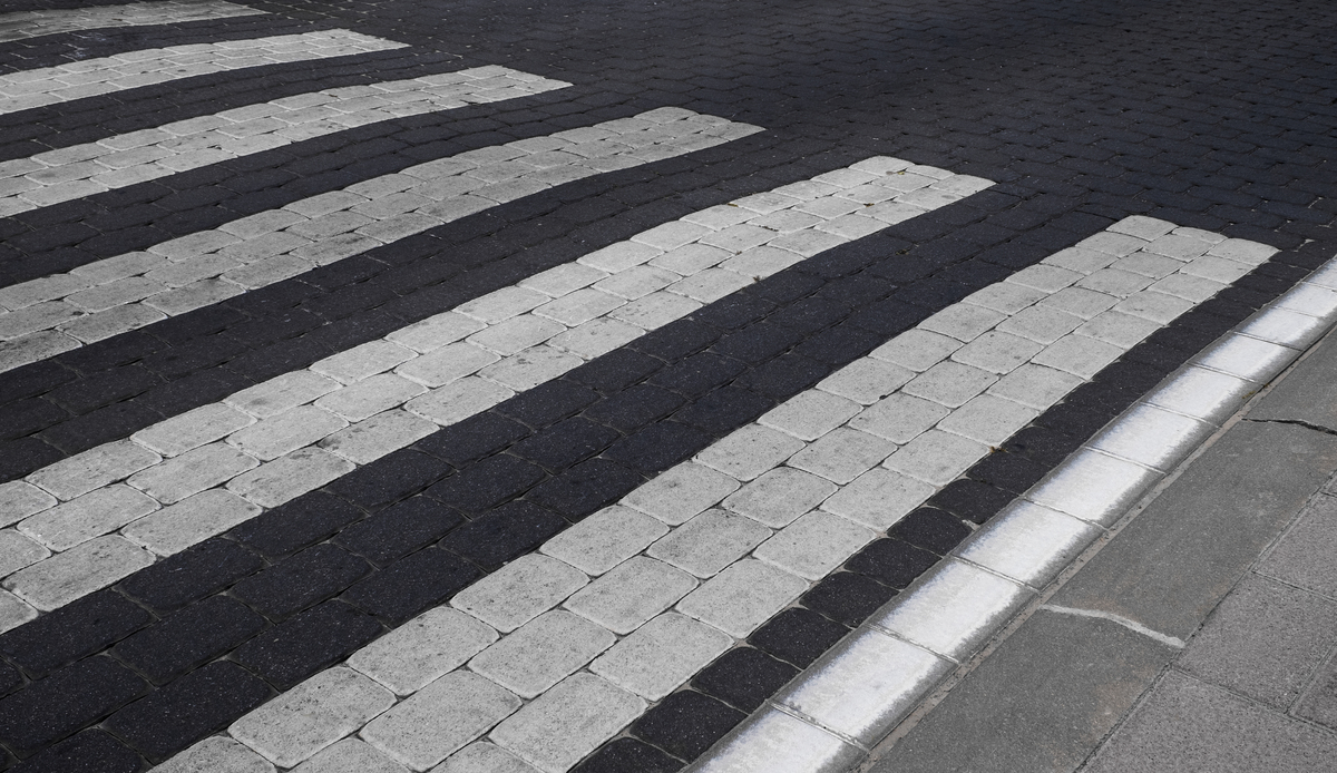 盲道占用对于盲人的出行的影响