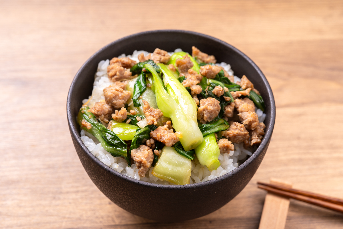 青椒肉丝烩饭怎么做？简单易学！【美食视频教程】