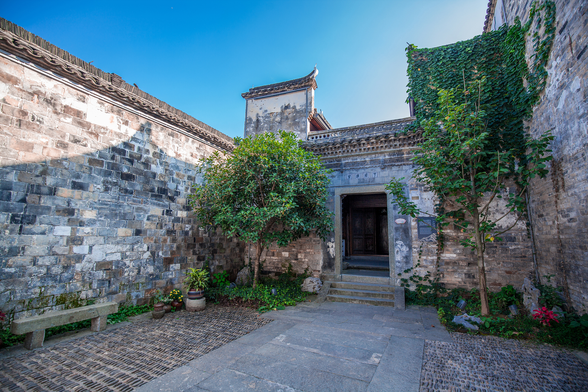 绍兴储墅村什么时候拆帮我用200字详细描述