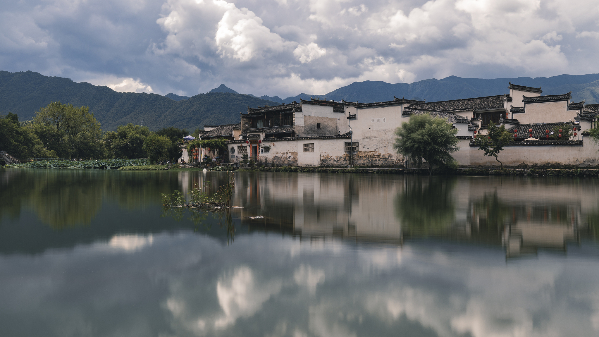 1 引言	111 研究背景	112 研究意义	1121 理论意义	1122 实践意义	113 文献综述	1131 国外文献综述	1132 国内文献综述	214 研究内容	315 研究方法	3151 文献研究法	3152 实地调查法	32 相关概念及理论基础	421 概念界定	4211 旅游产业	4212 产业融合	422 理论基础	4221 可持续发展理论	4222 产业融合理论	43 后疫情时代