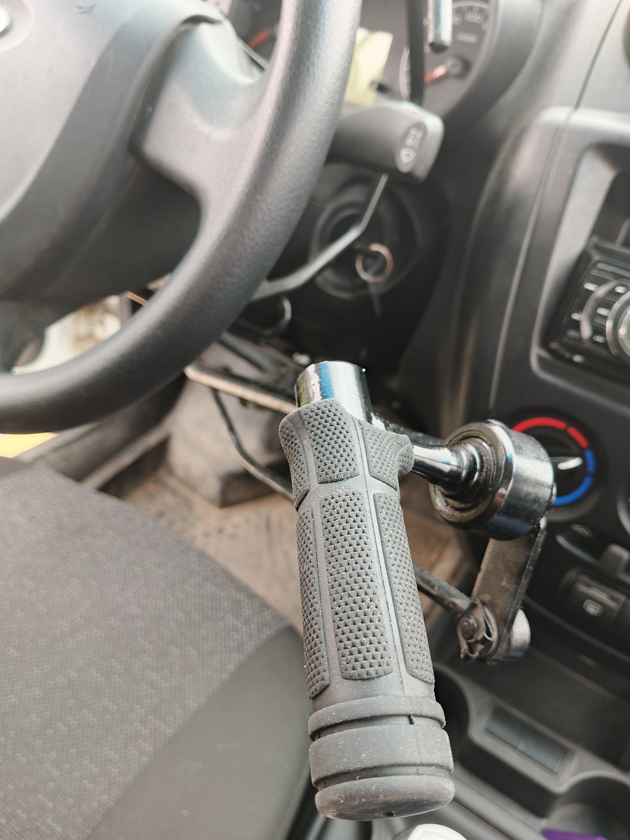 换挡拨片：汽车、摩托车手动换挡利器