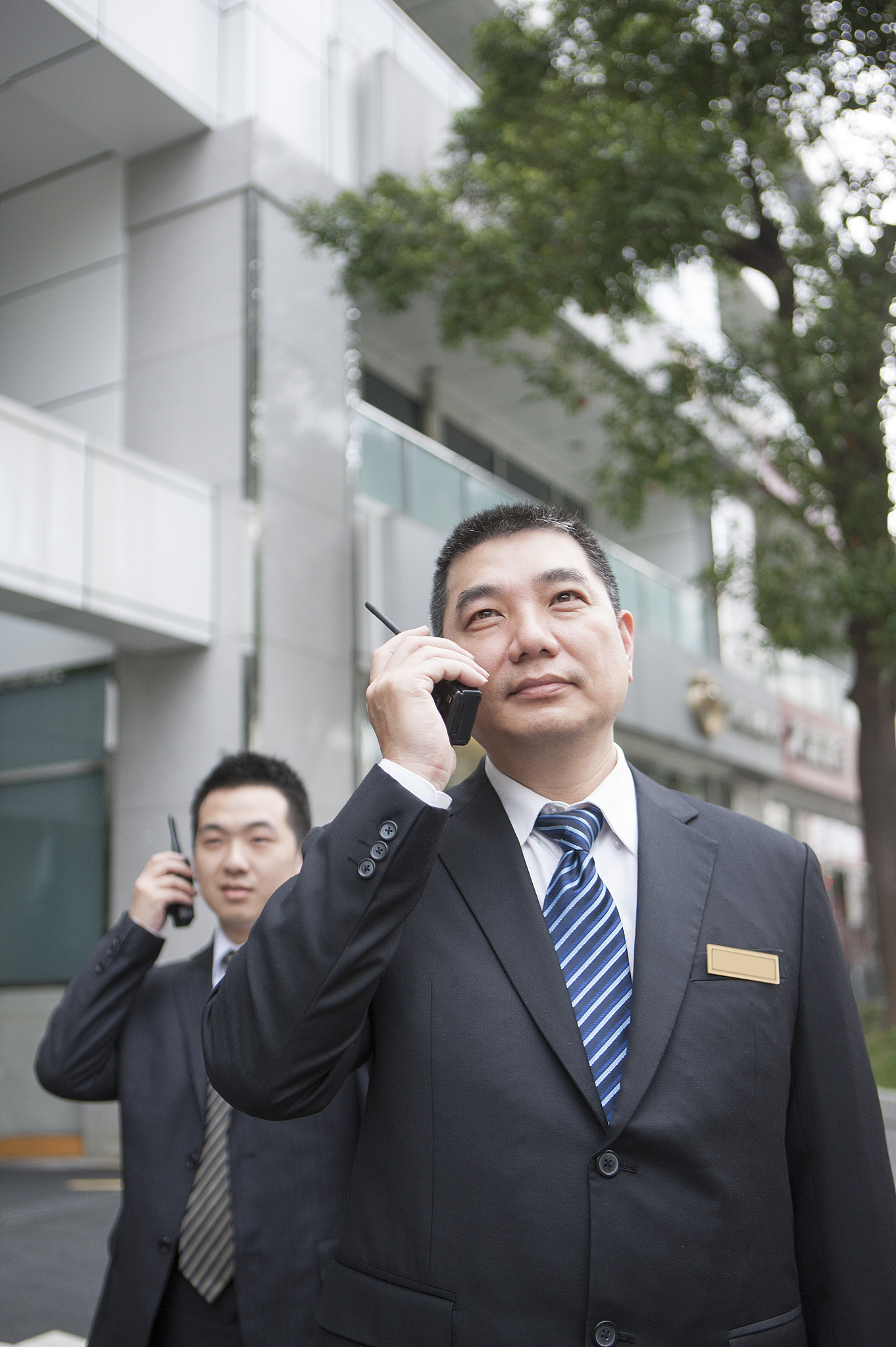 保安公司的队长如何踩经理回答加拓展。
