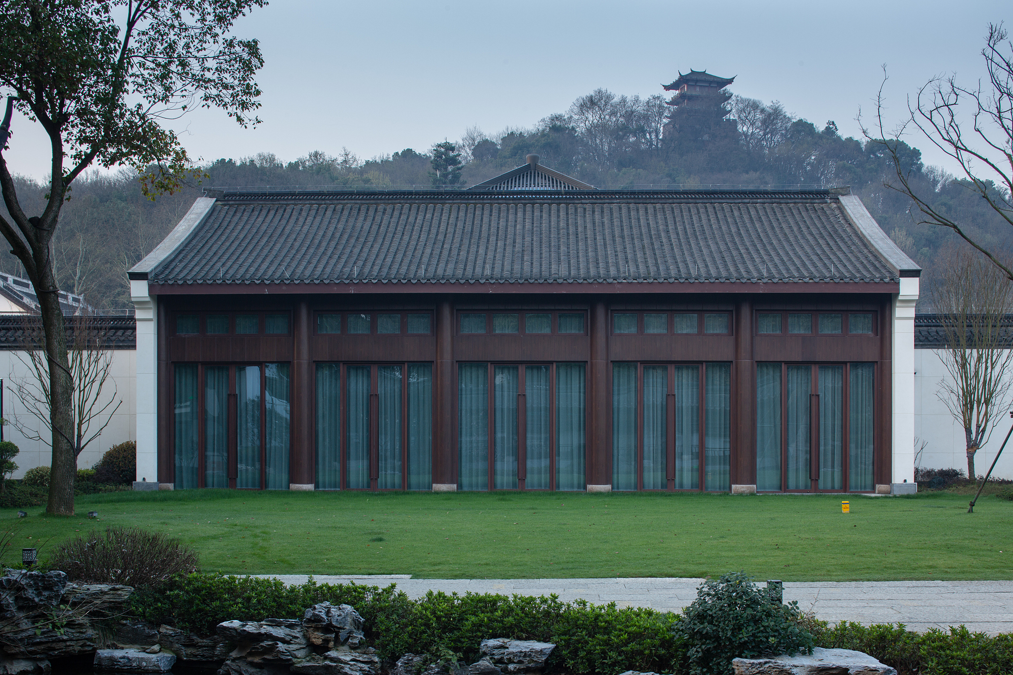 现代施工技术在仿古建筑中的应用研究