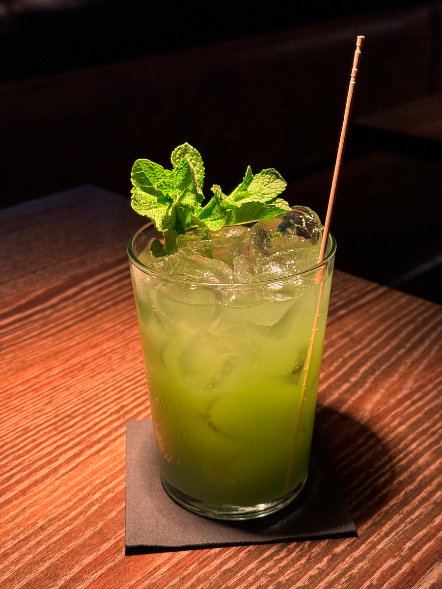 清凉夏日鸡尾酒的创意构思