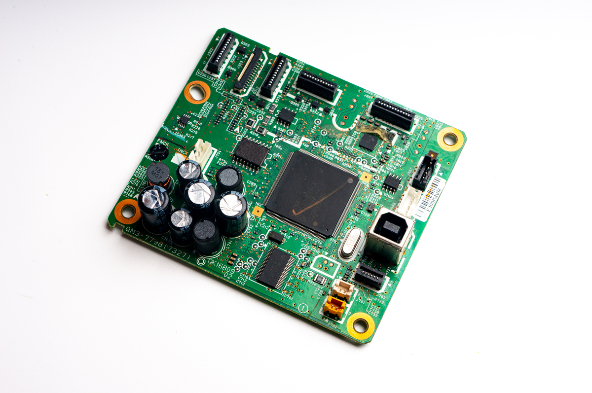 树莓派智能监控系统设计：电源管理与摄像头方案