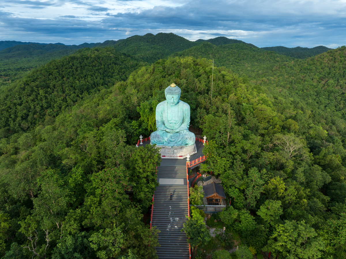 夏日闪光旅行家# 真佛山是一座远近闻名的佛教圣地,山清水秀,庙宇