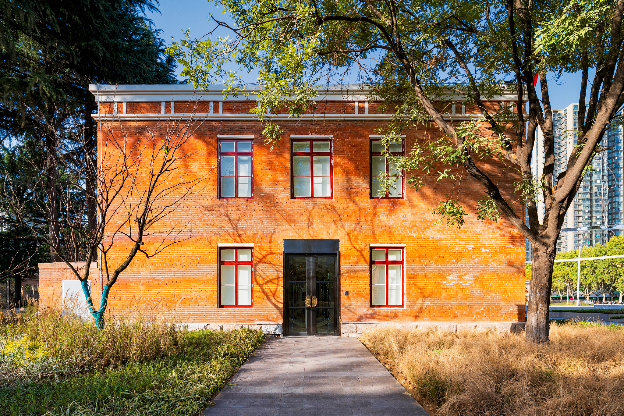 小学教材纸杯变变变美术课教材分析、审美感知目标、艺术表现目标、创意实践目标、文化理解目标、教学重难点1000字