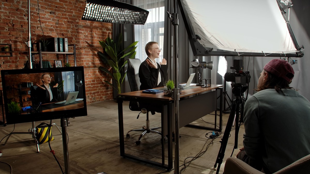 开摄影工作室完整指南：从选址到营销的10步计划