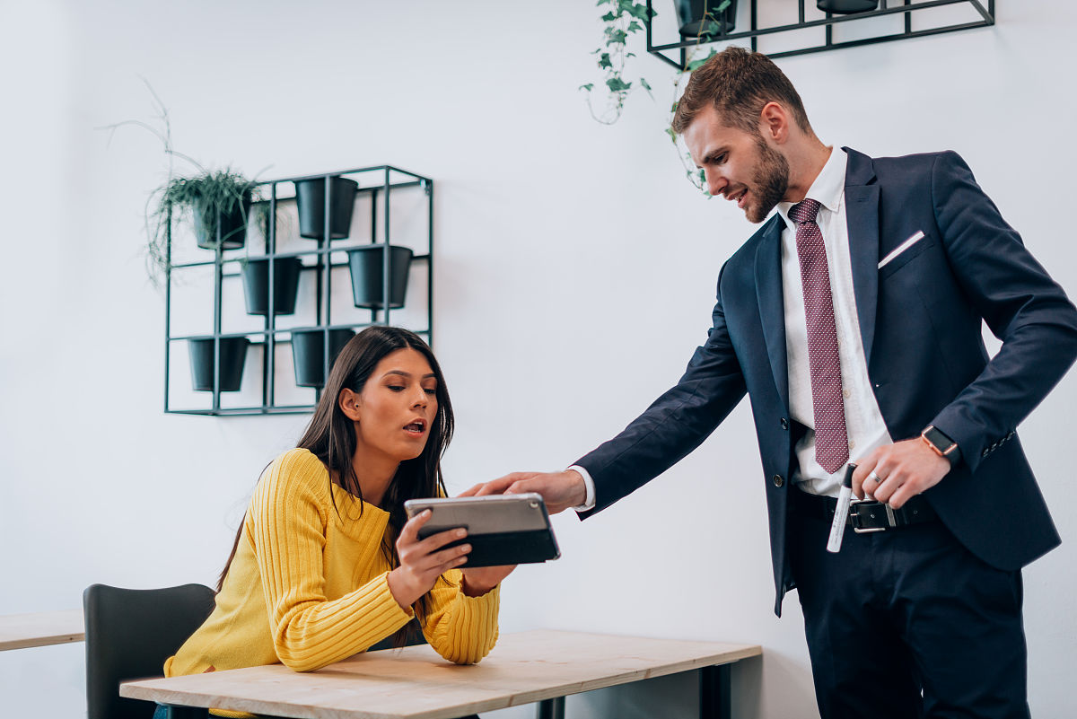 L外贸公司销售人员绩效考核体系优化：企业文化保障措施