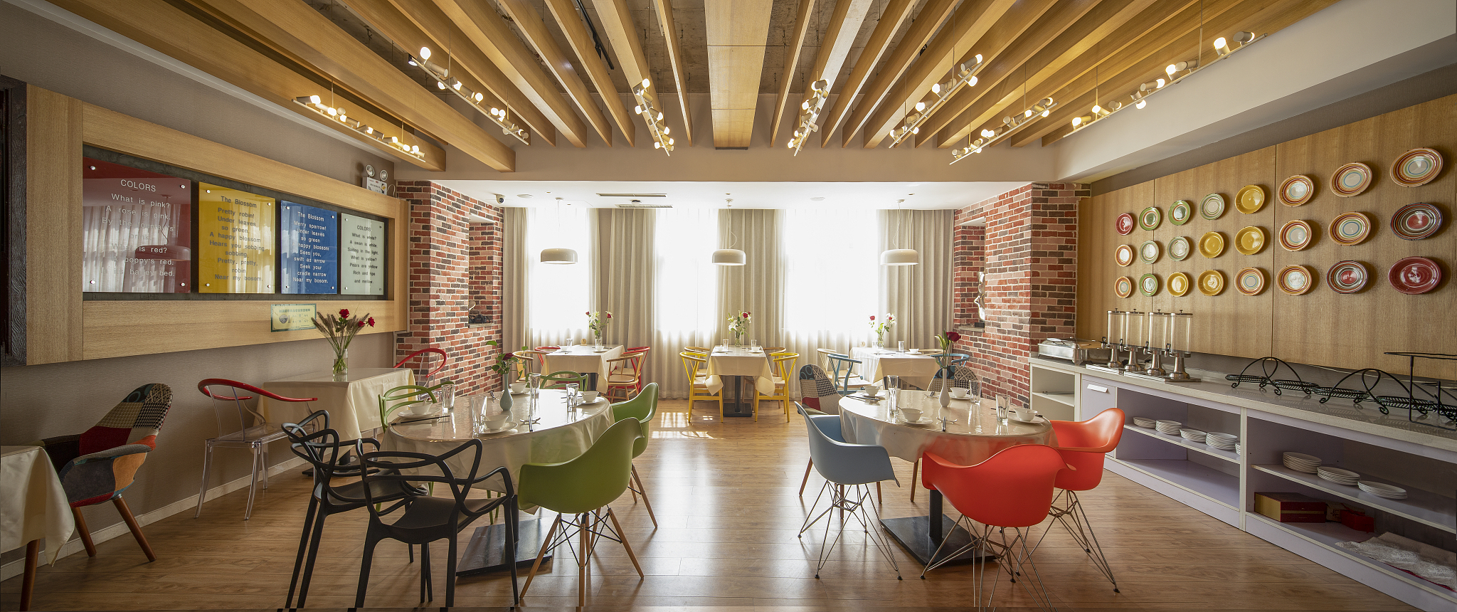 餐饮空间色彩设计研究现状：国内趋势与未来展望