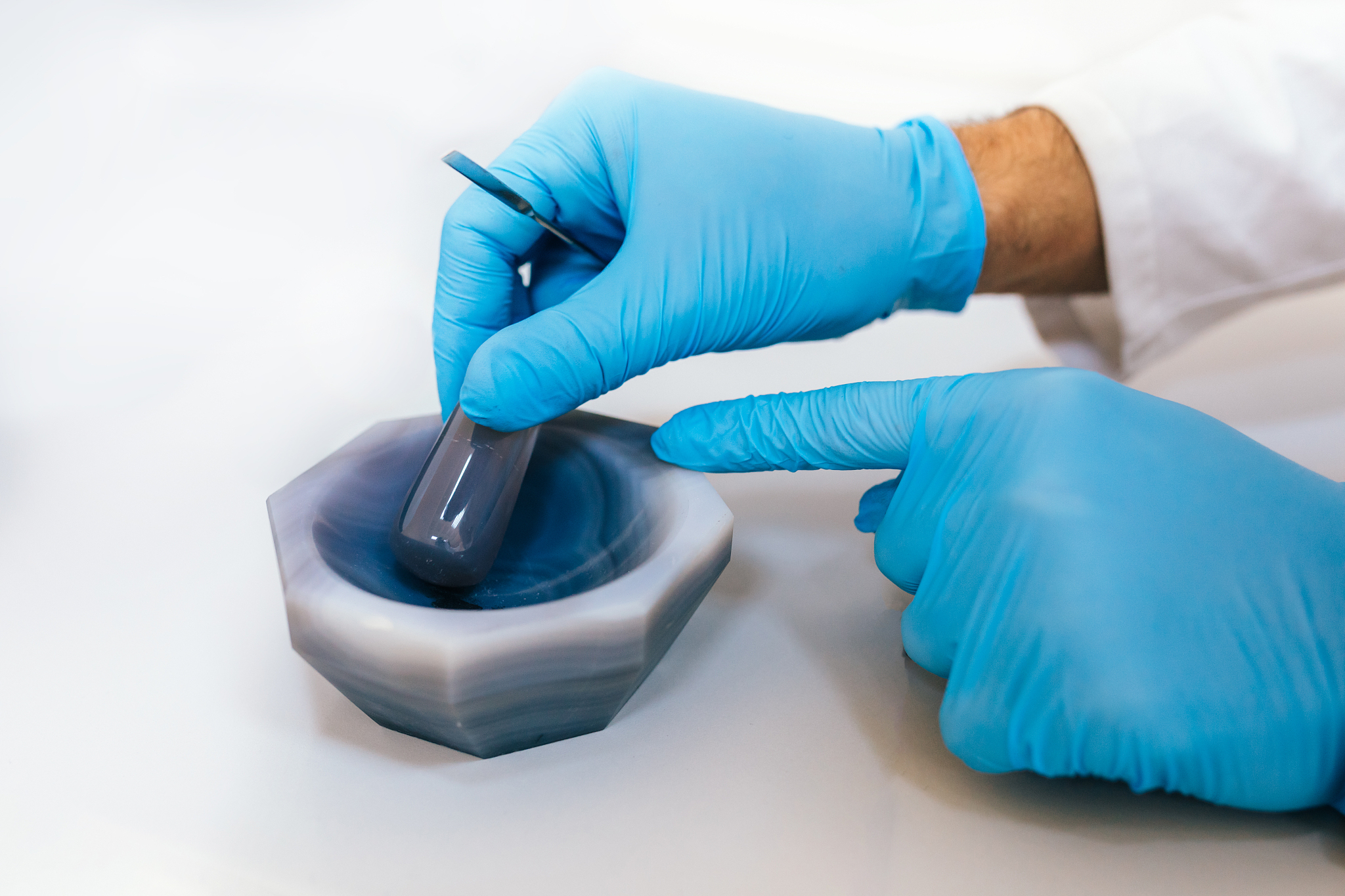 请翻译未发现物理损伤