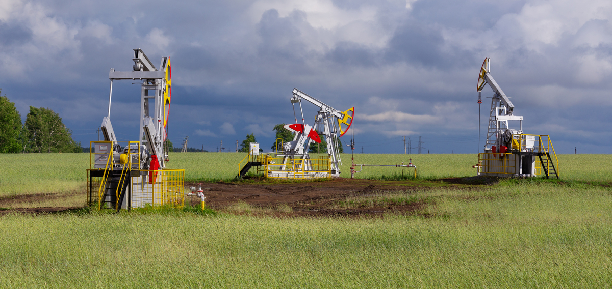 外围地产节能采油技术：解决小井眼油田和稠油田低产难题
