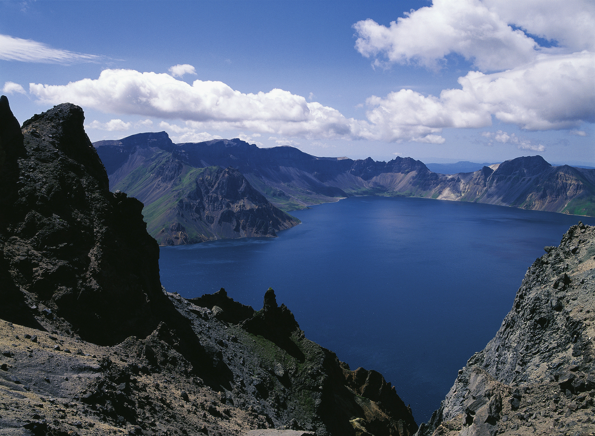 写一段关于长白山的短视频文案