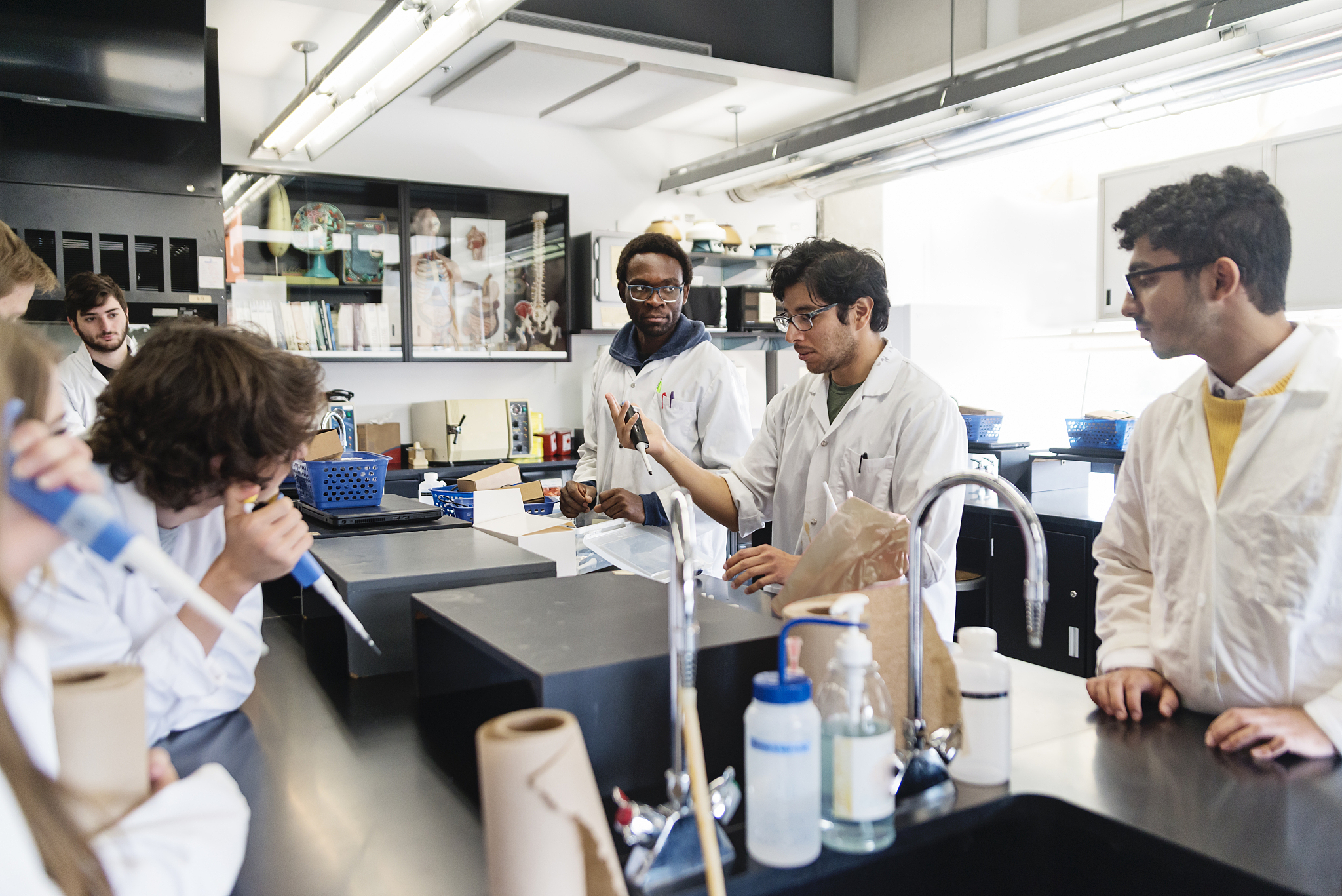 瑞士技能人才培养经验对中国启示：提升素质、促进创新、解决就业