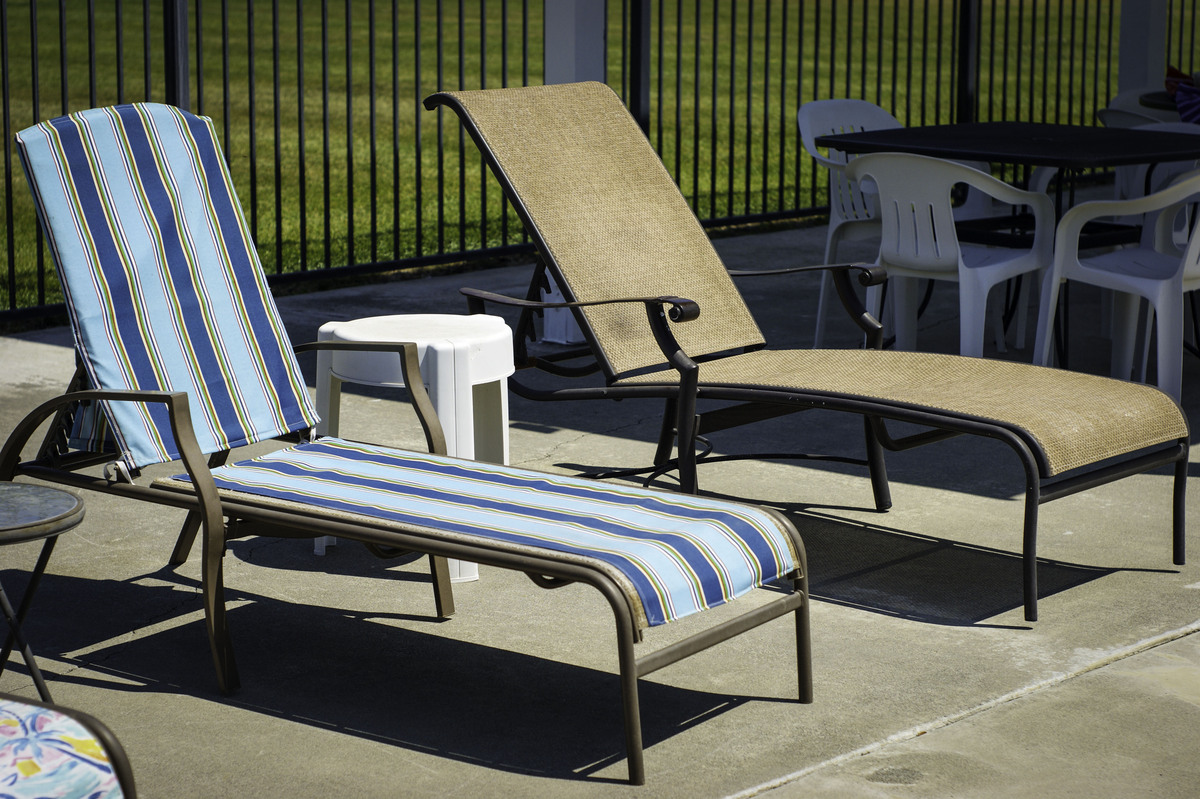 Best Folding Patio Chair for Outdoor Relaxation - Blue