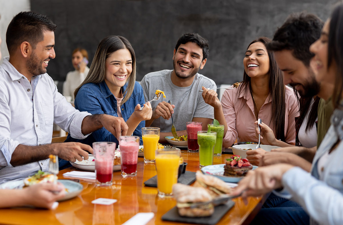 珍藏友谊瞬间，记录美好生活：我的周末聚会照片