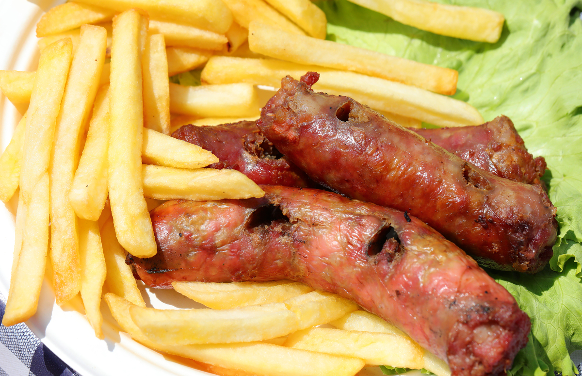 鸡腿Chicken drumstick鸡腿做法Chicken drumstick recipeIngredients- 4 chicken drumsticks- 1 tablespoon olive oil- 1 teaspoon salt- 12 teaspoon black pepper- 1 teaspoon garlic powder- 1 teaspoon paprika- 12 te