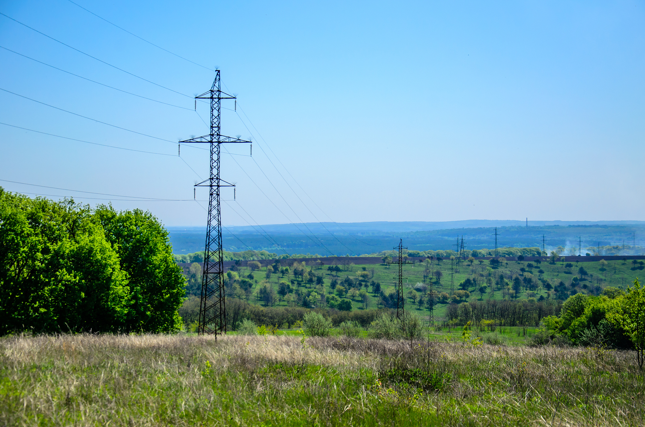 Directly In-Band Pumped Ho:YAG System: Challenges for High Power Output