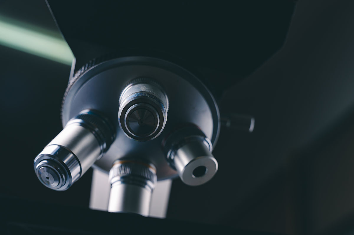 以zemax设计不同目镜下10倍显微镜物镜成像效果分析为方向列题纲