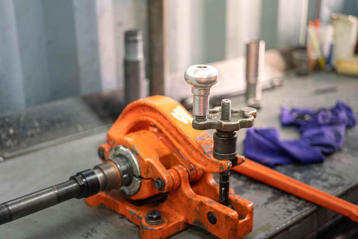 抽油机减速箱漏油维修方法：快速解决问题