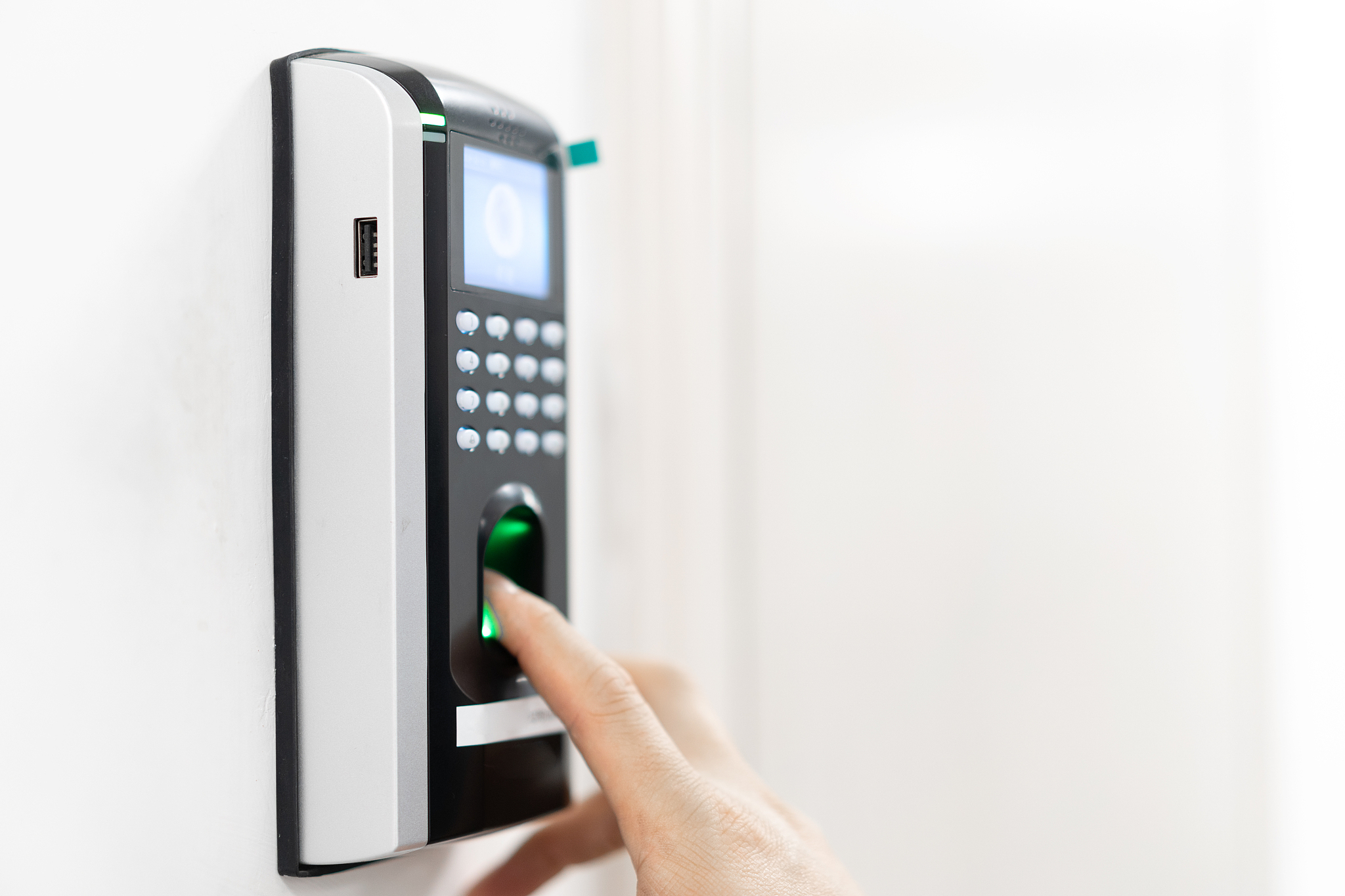 门禁系统升级：提升安全性、便捷性和智能化