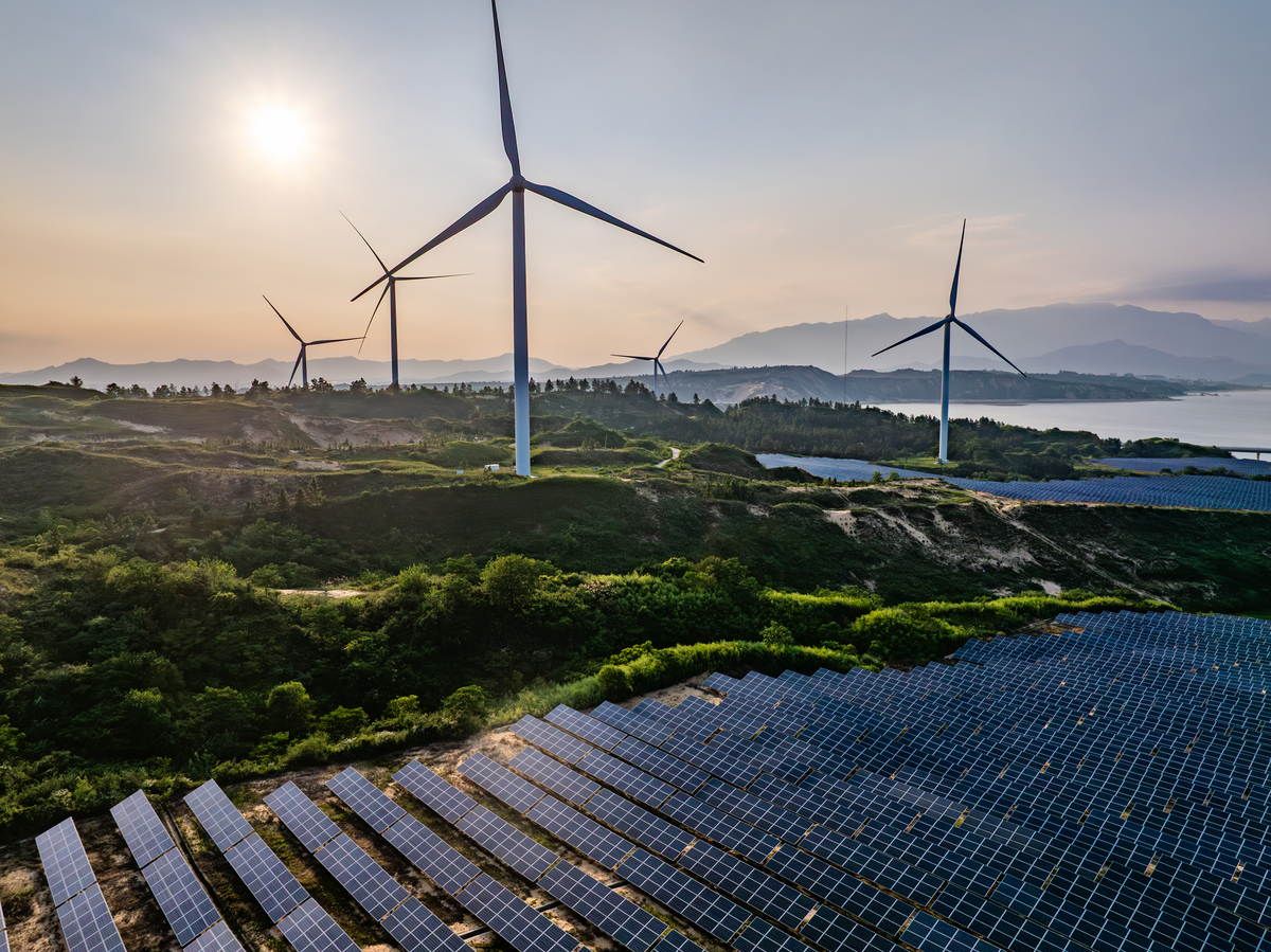 长江工程职业技术学院新能源发电技术专业怎么样？未来就业前景如何？