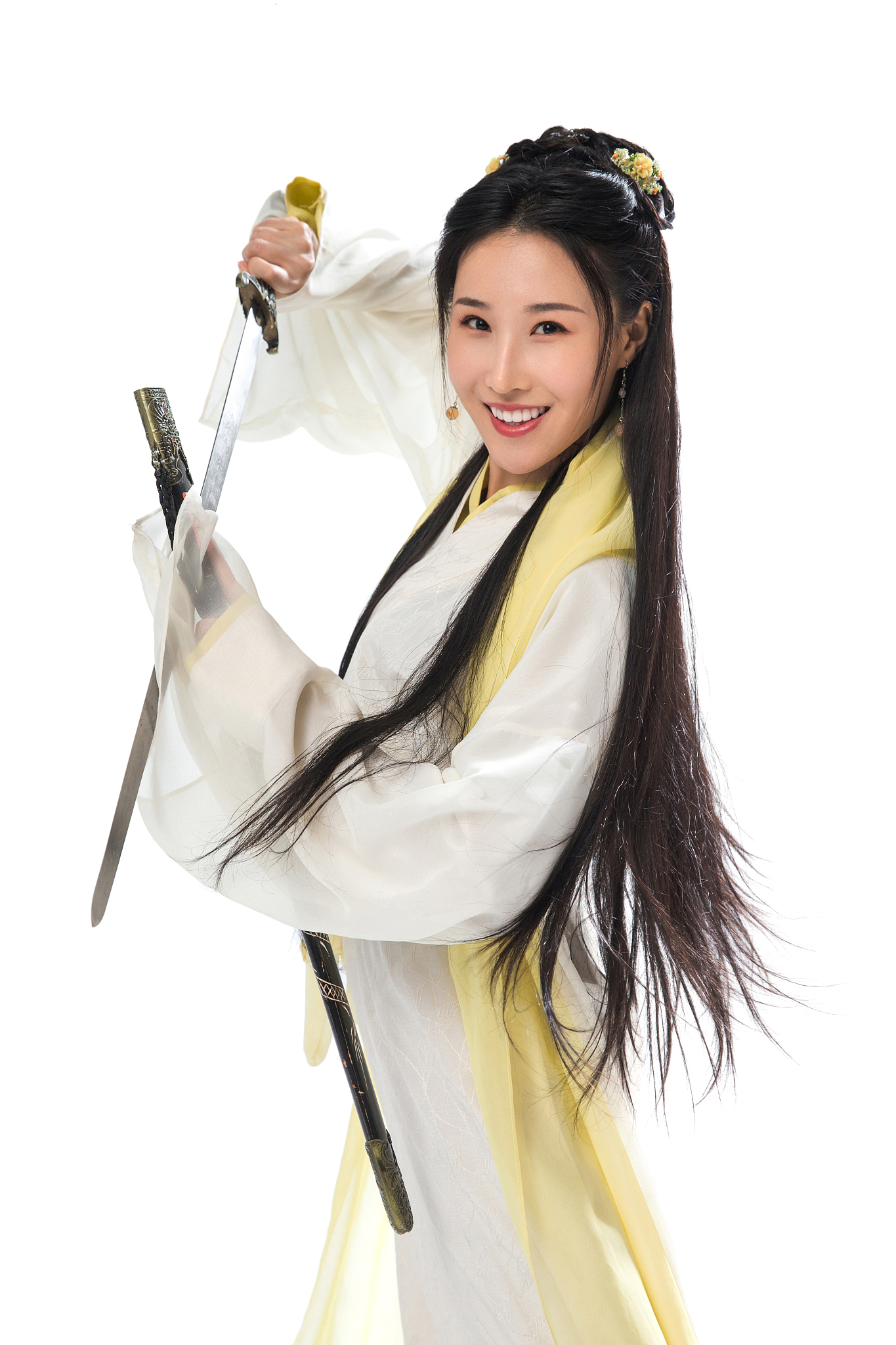 武侠小说中女性人物形象解析：美丽与勇敢的化身