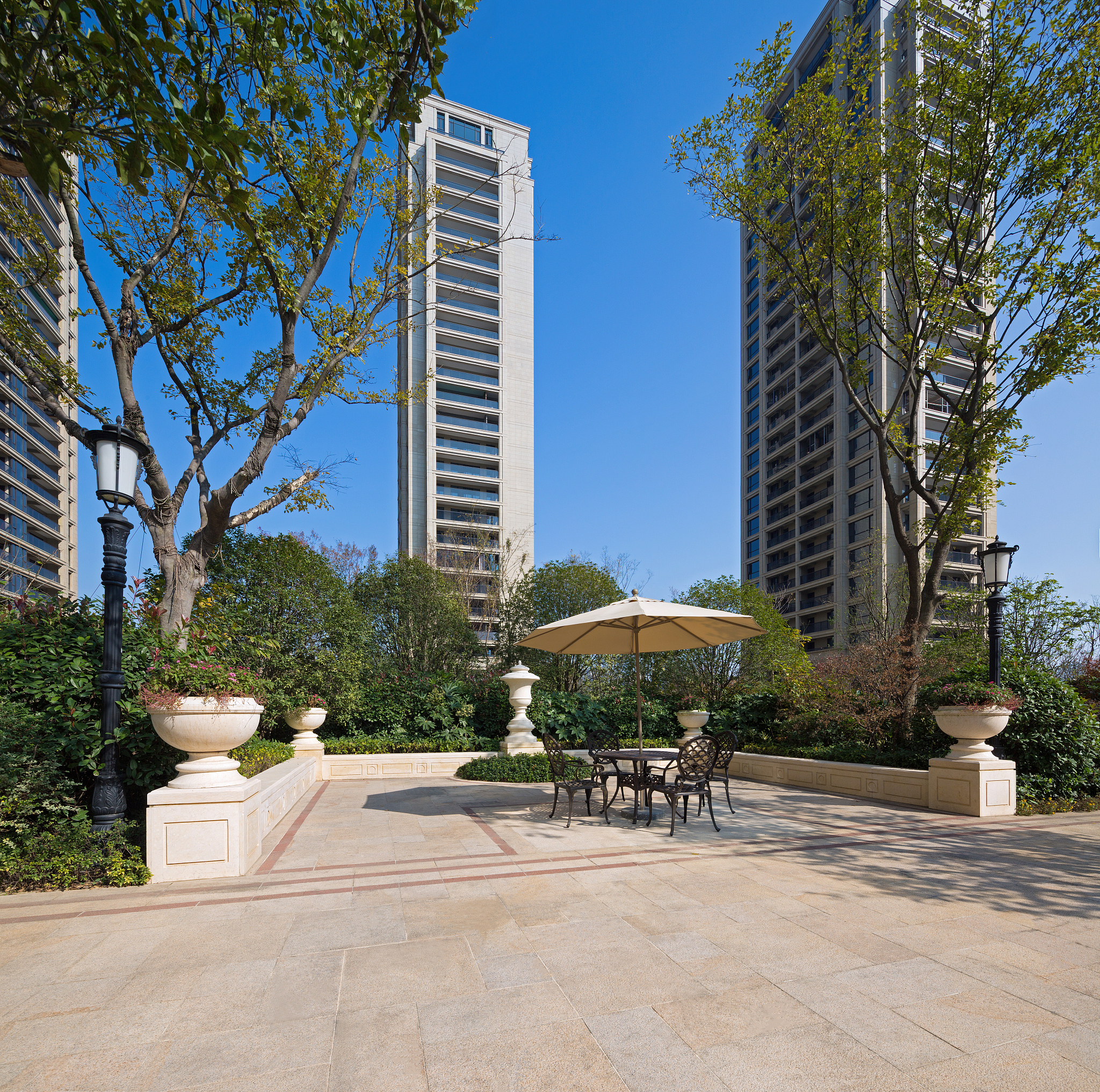 郫都区地铁4线交汇！西郡兰庭130平现房，165万起，周边二手房1.3-1.5万！