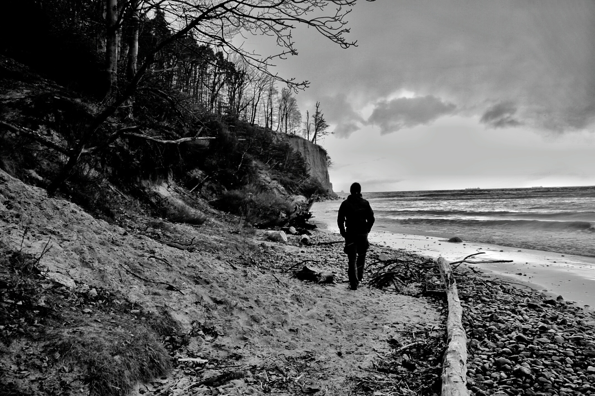 写一段落魄的赶路人