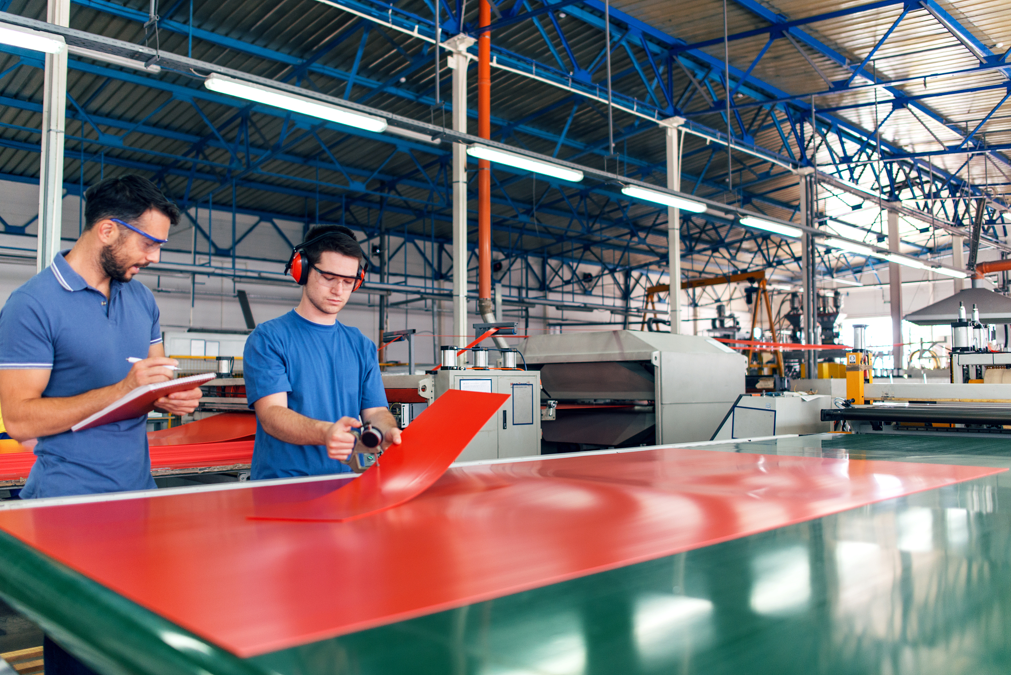 杭州2022年中专男生适合学什么专业？热门专业推荐