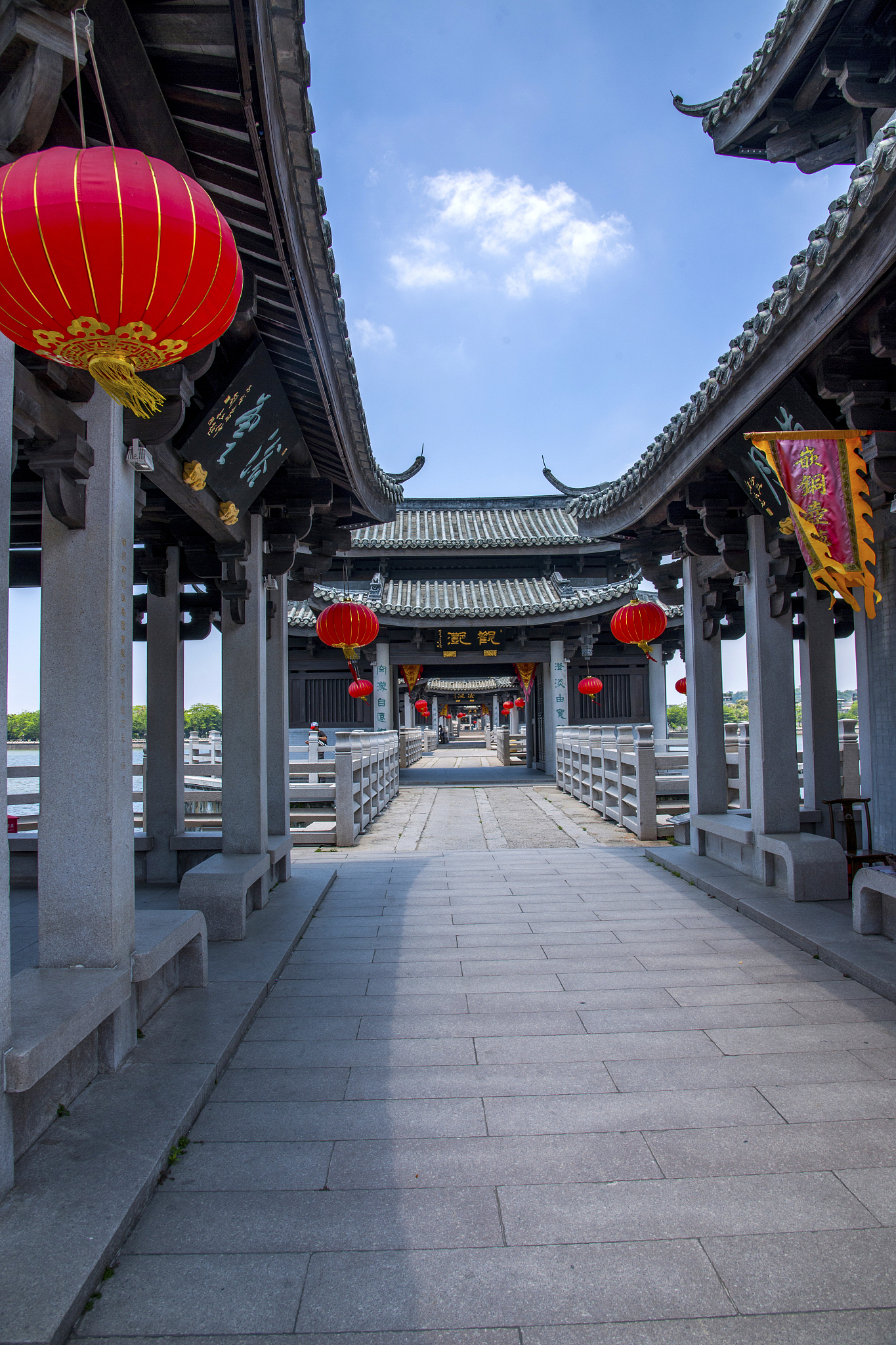 高州旅游攻略：必玩景点、美食、文化体验