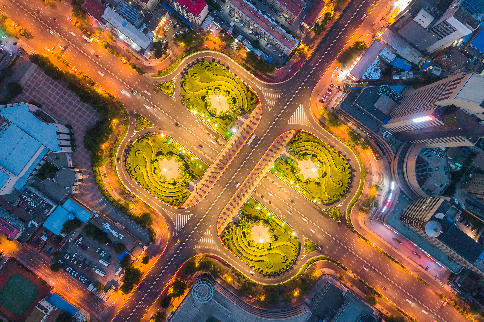 青岛八一教育校区班级设置：小学、初中、高中辅导班及特色课程