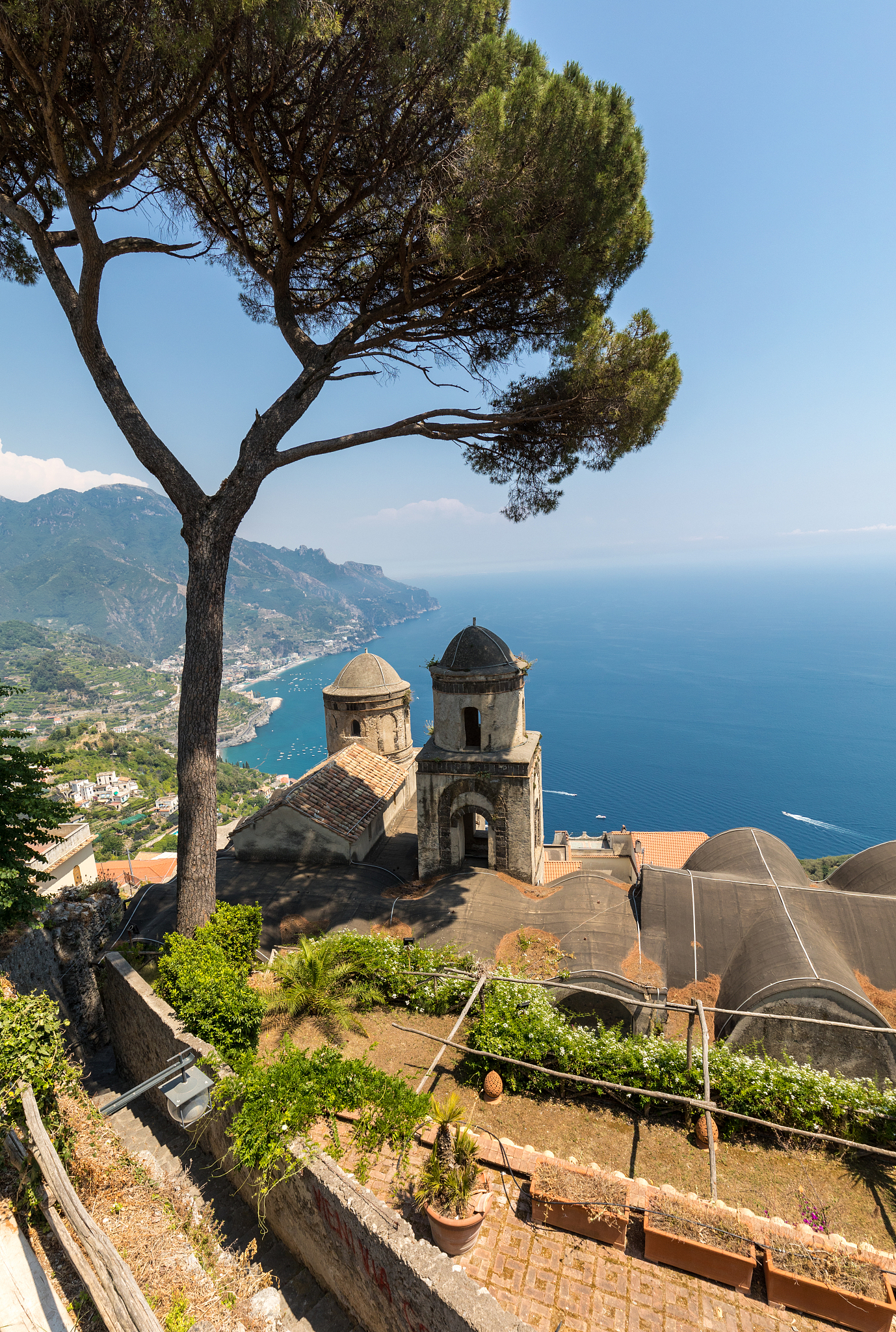 view over gulf of salerno from villa rufolo, ravello, campania, 